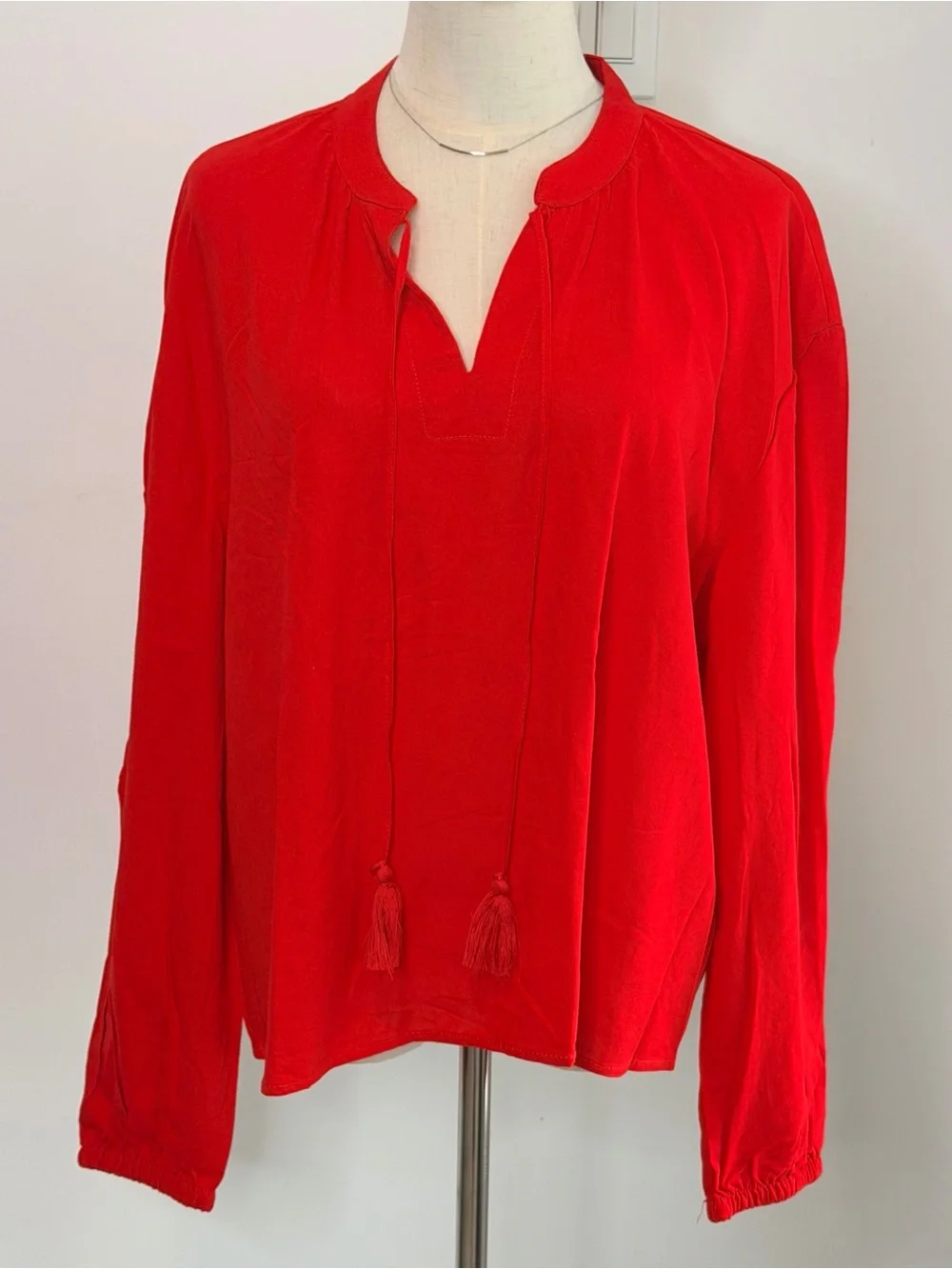 💛2 for $20-UP2 Fashion Red EcoVero Linen Blend Tassel Tie Blouse Top L NWT - Picture 2 of 10